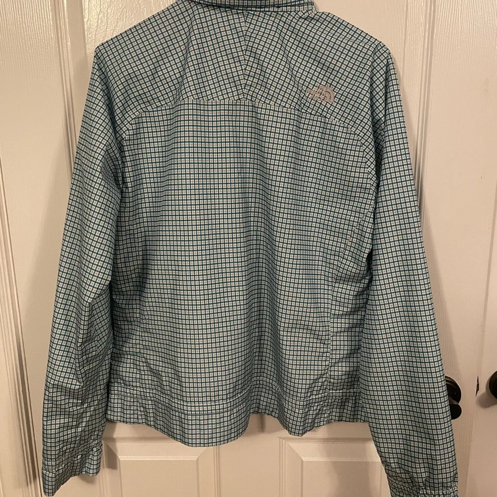 The North Face Woman’s Jacket - Picture 3 of 3